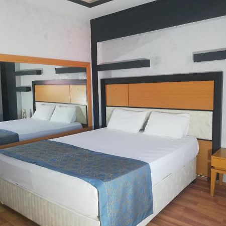 Ünaten otel Gaziemir Buitenkant foto