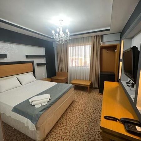 Ünaten otel Gaziemir Buitenkant foto