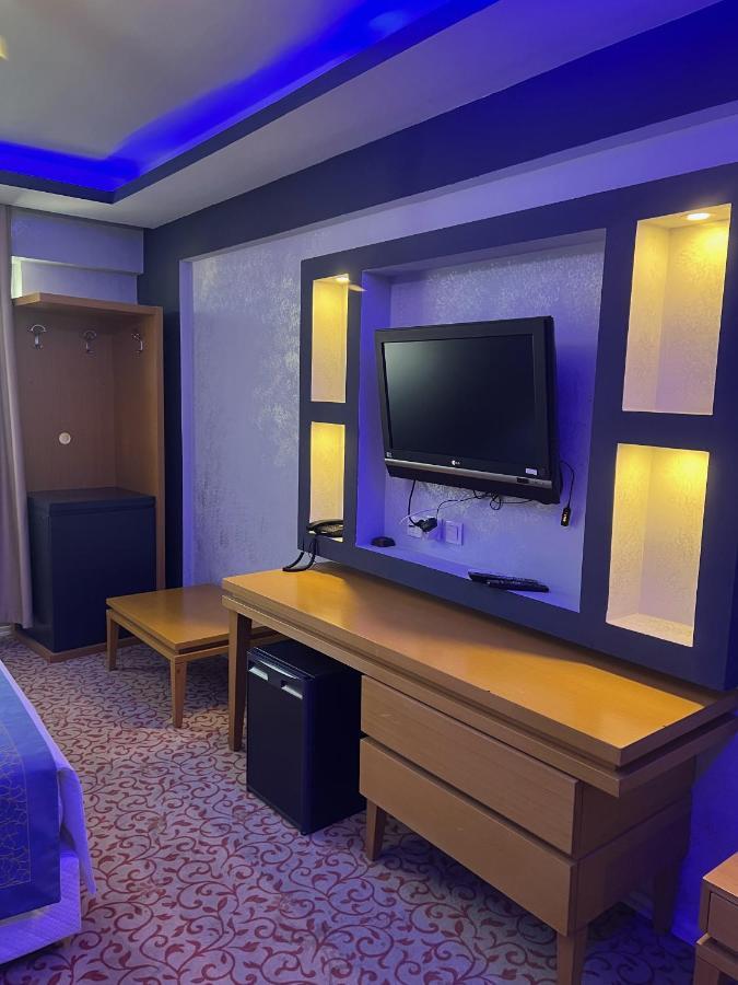 Ünaten otel Gaziemir Buitenkant foto