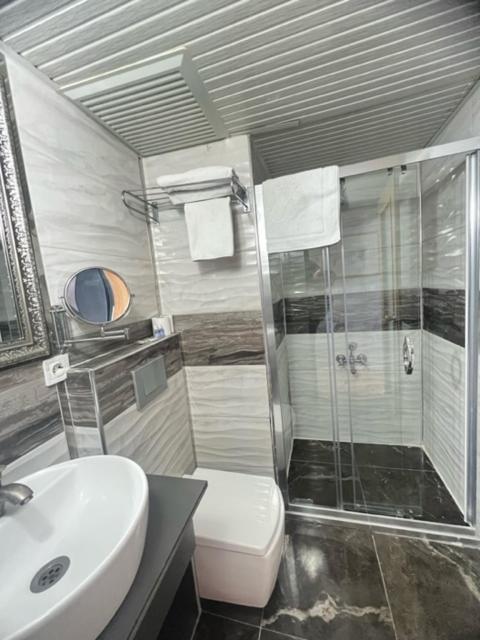 Ünaten otel Gaziemir Buitenkant foto